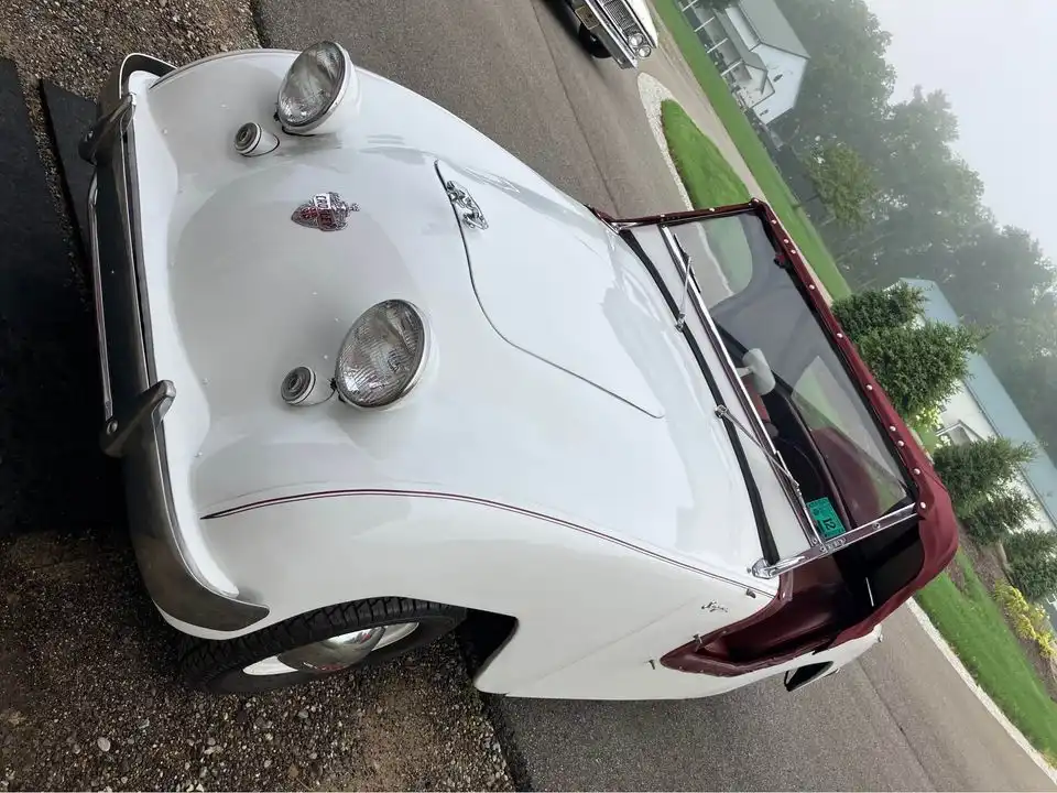 1950 Crosley Automobile in USA Deckersauto Photoshoot 