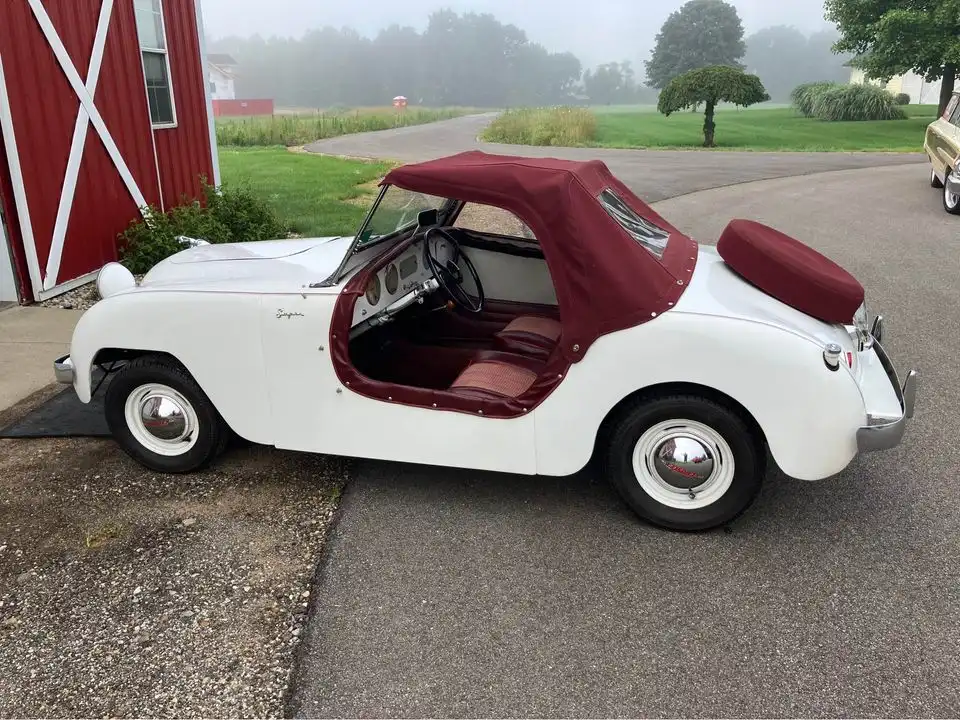 1950 Crosley Automobile in USA Deckersauto Photoshoot 