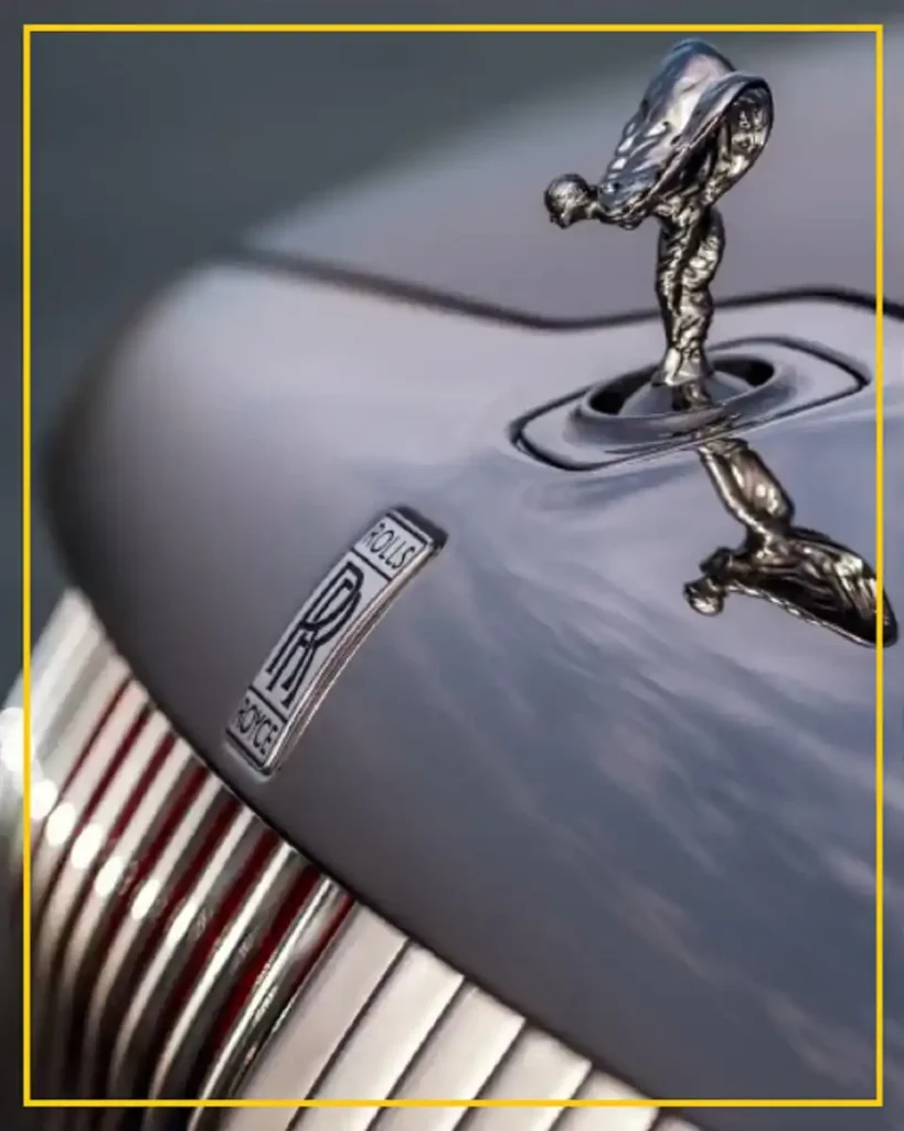 Rolls-Royce La Rose Noire Droptail
