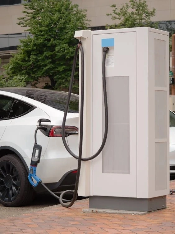 Electric Vehicle Powering Setup At Home