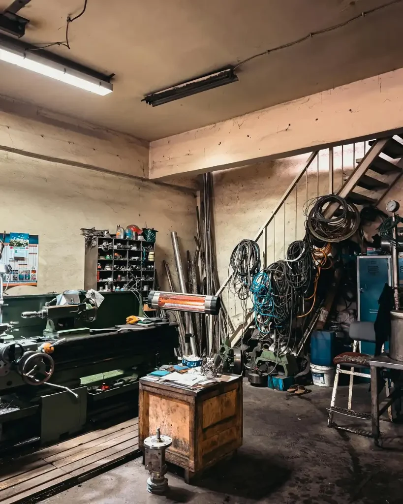 Mobile Mechanic vs. Traditional Garage Services