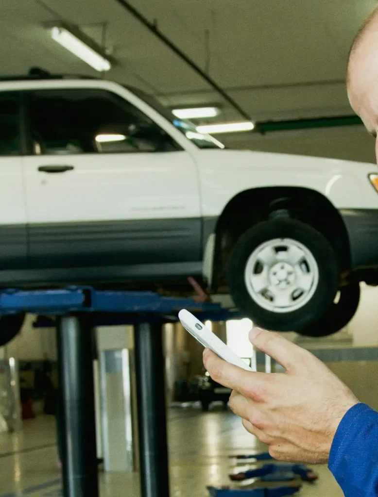 Mobile Mechanic vs. Traditional Garage Services