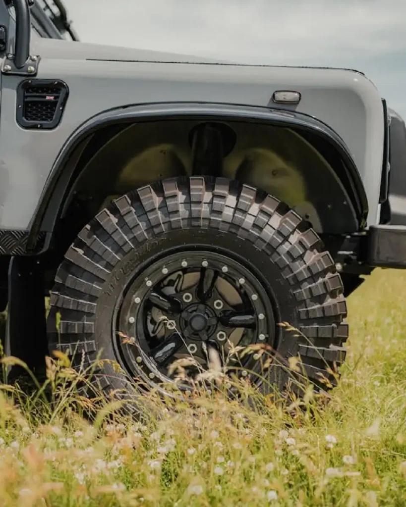 tubeless tyre price for 4 wheeler