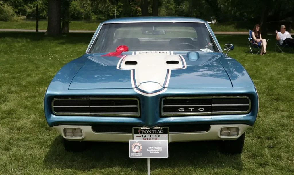 1969 Pontiac GTO 3