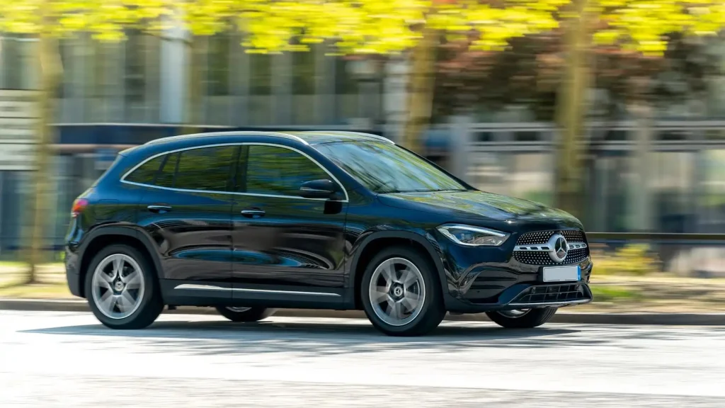 mercedes gla 200 price