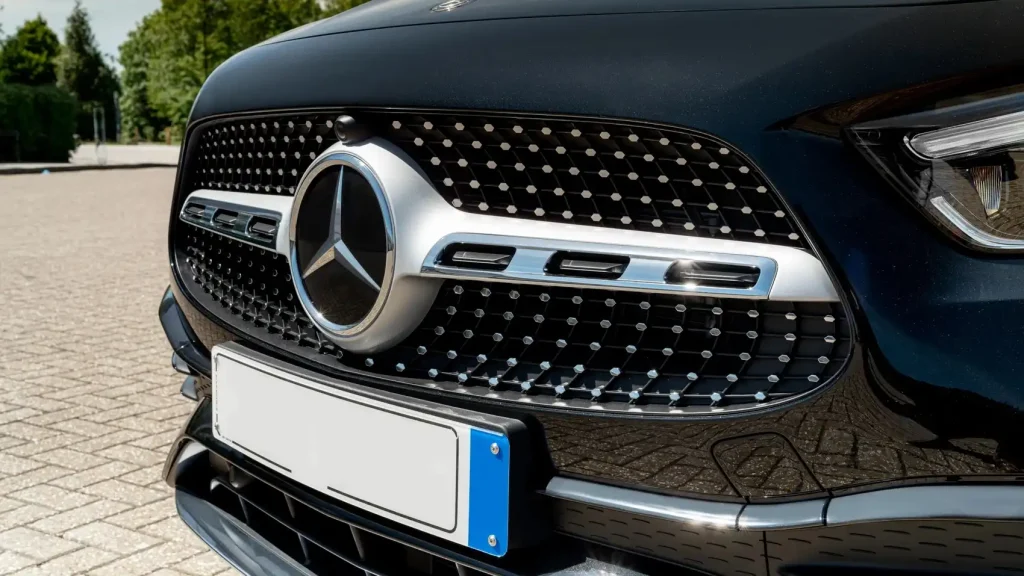 mercedes gla 200 price on road