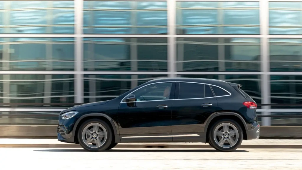 mercedes gla mileage