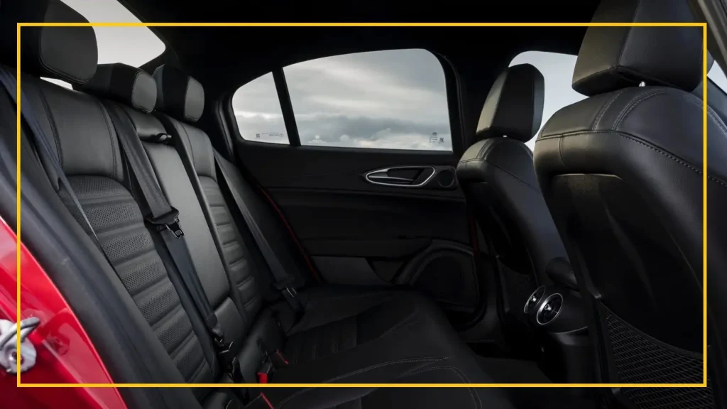 alfa romeo giulia quadrifoglio interior back